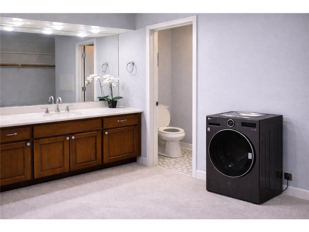 7510 Cahill Road #303B Edina MN 55439 7039222 image7