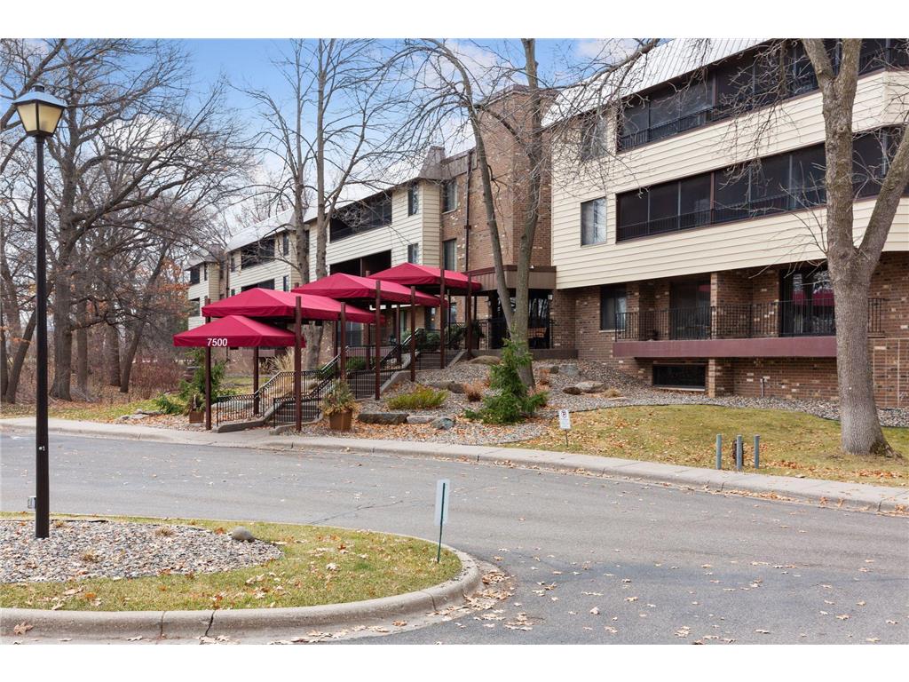 7510 Cahill Road #310B Edina MN 55439 6518090 image1