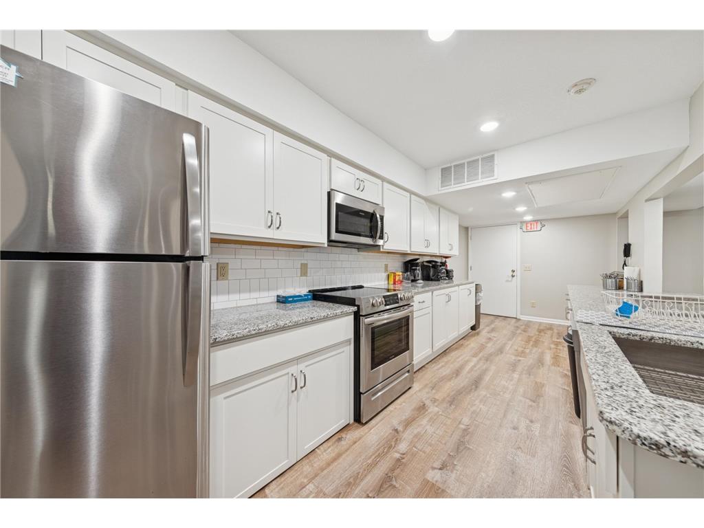 7510 Cahill Road #317B Edina MN 55439 6821916 image17