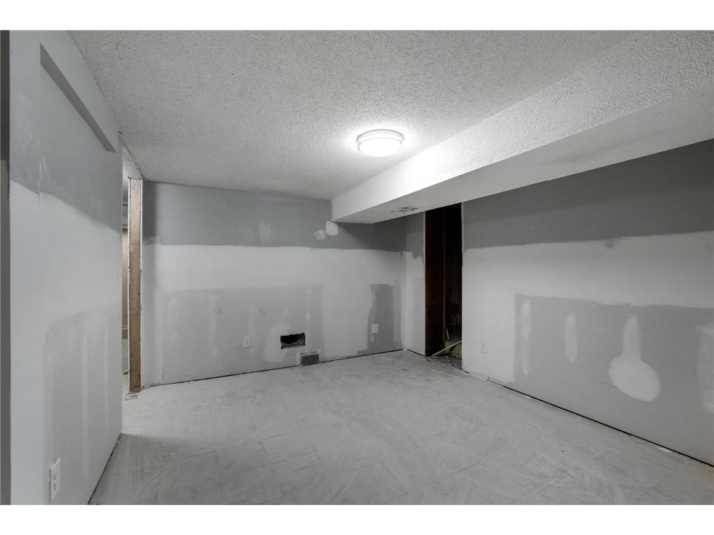 7514 Nicollet Avenue Richfield MN 55423 7053056 image46