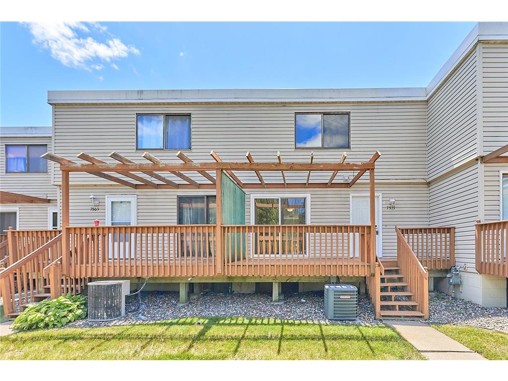 7515 63rd Avenue N Brooklyn Park MN 55428 6757280 image1