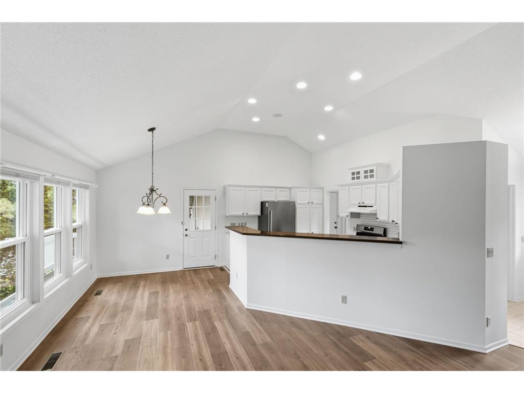 7516 W 77th Street Victoria MN 55318 7071980 image12