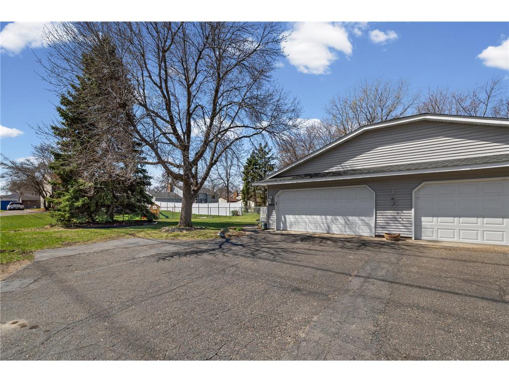 7517 Xerxes Avenue N Brooklyn Park MN 55444 7036418 image2