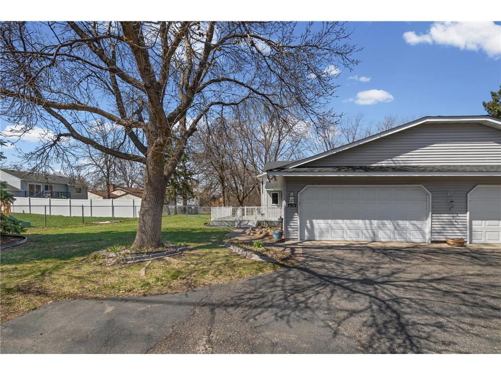 7517 Xerxes Avenue N Brooklyn Park MN 55444 7036418 image4