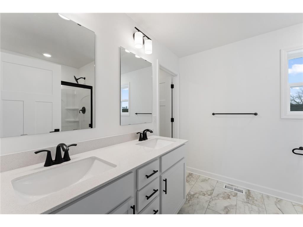 7518 Upper 42nd Street N Oakdale MN 55128 7106029 image11