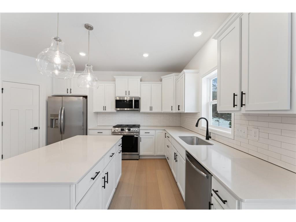 7518 Upper 42nd Street N Oakdale MN 55128 7106029 image3