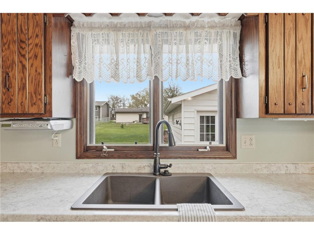 752 11 1/2 Street N Sauk Rapids MN 56379 7047180 image14