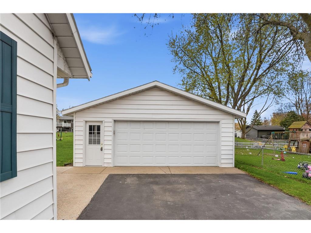 752 11 1/2 Street N Sauk Rapids MN 56379 7047180 image3
