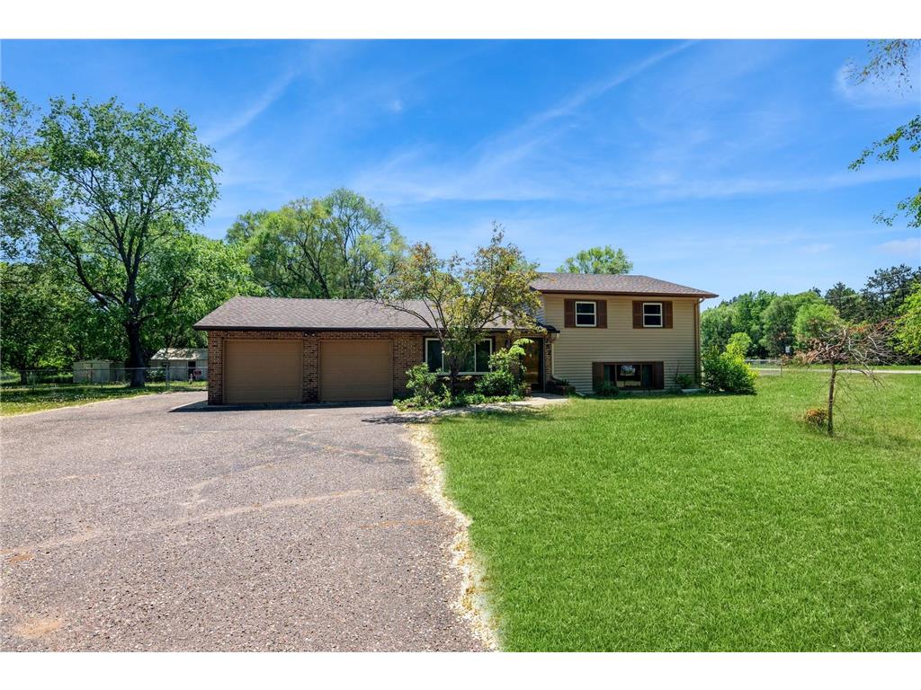 752 157th Avenue NW, Andover, MN 55304 MLS 6374458 Edina Realty