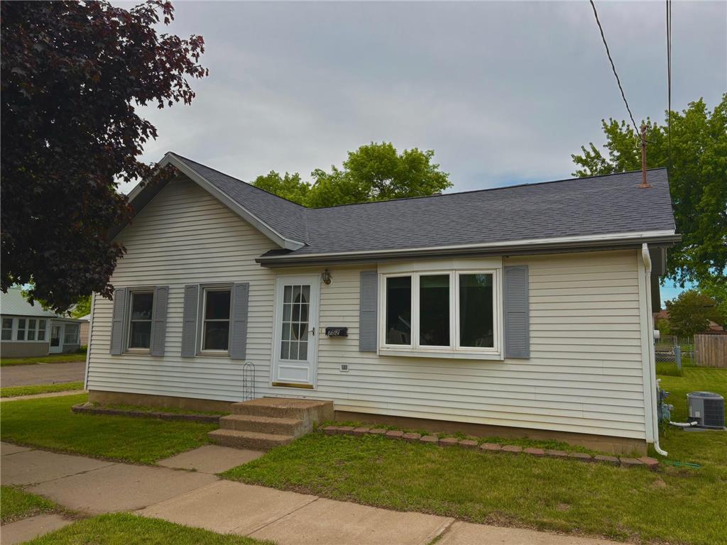 752 E Mark Street Winona MN 55987 7079258 image1