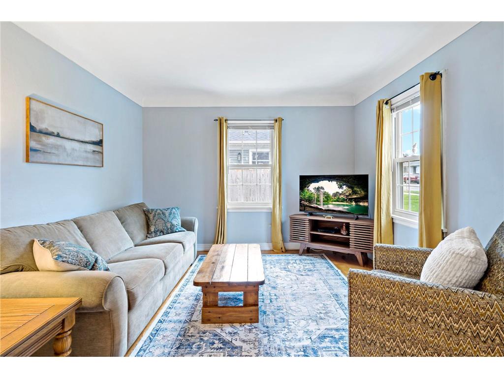 752 Hoyt Avenue W Saint Paul MN 55117 7066713 image3