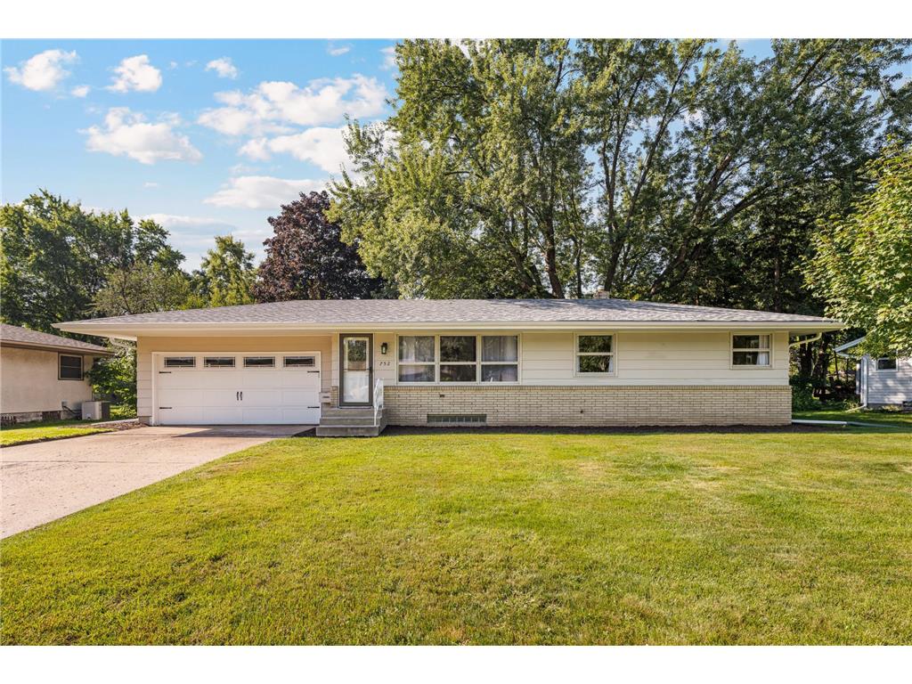 752 Sherren Street W Roseville MN 55113 6805597 image1