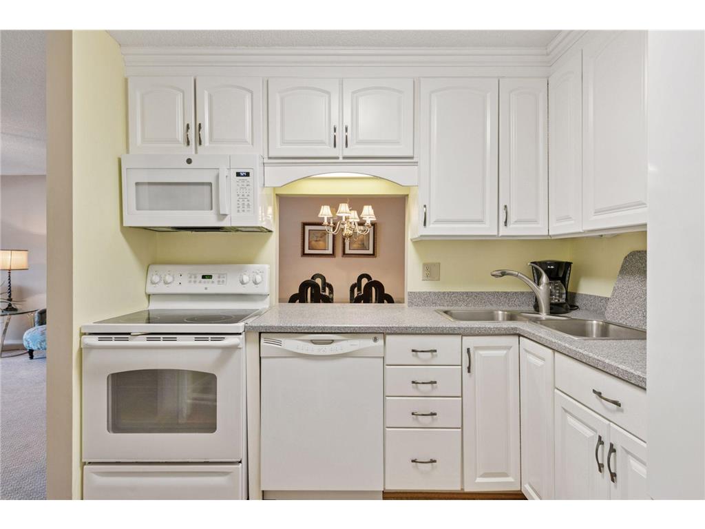 7520 Cahill Road #121A Edina MN 55439 6680067 image1