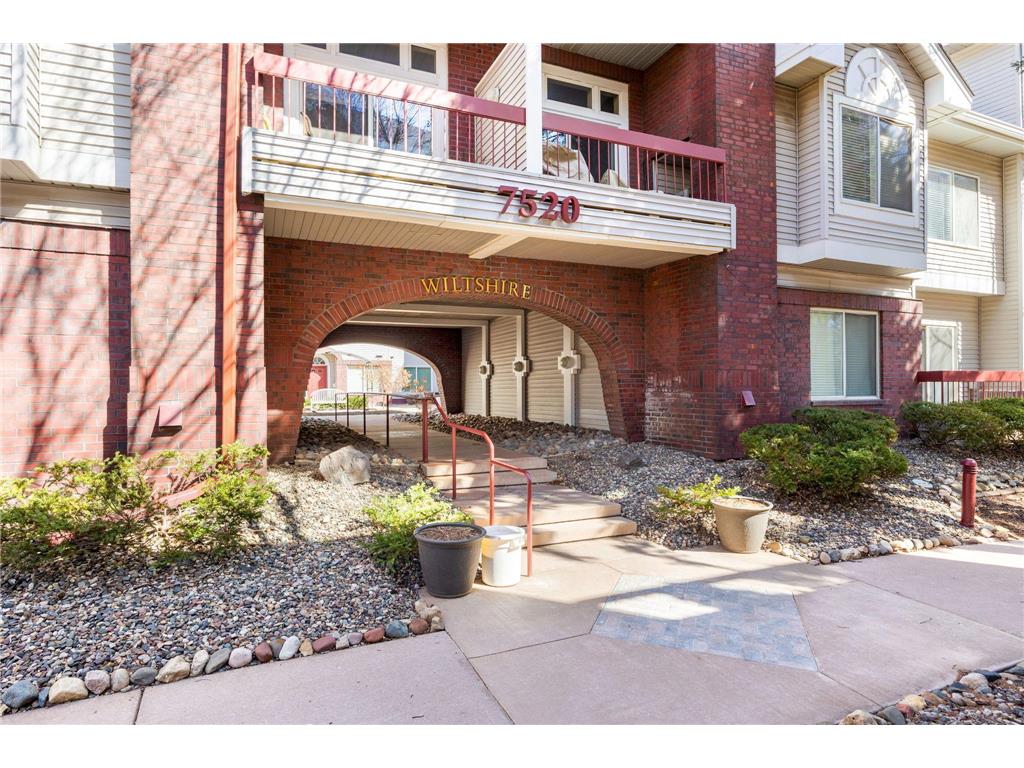 7520 Edinborough Way #2208 Edina MN 55435 6699147 image1
