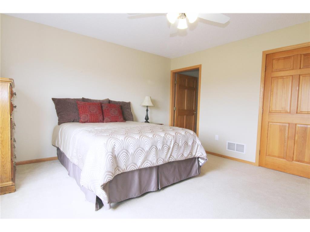 7521 Ojibway Park Road Woodbury MN 55125 7050358 image17