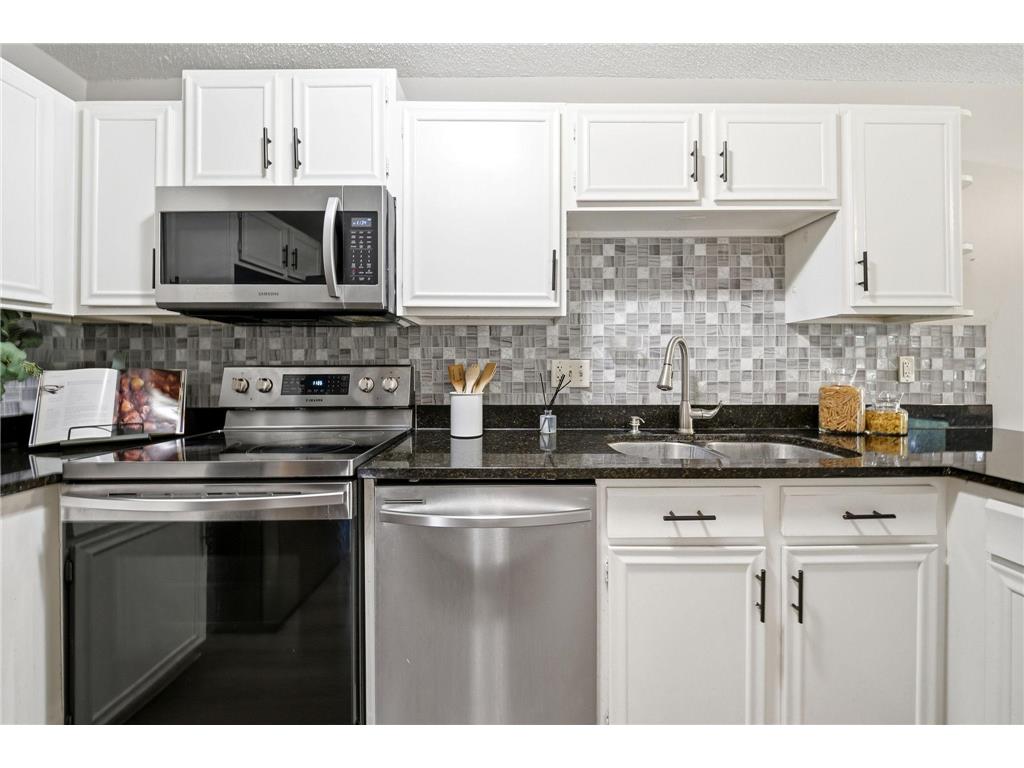 7522 Zinnia Way Maple Grove MN 55311 7081158 image7