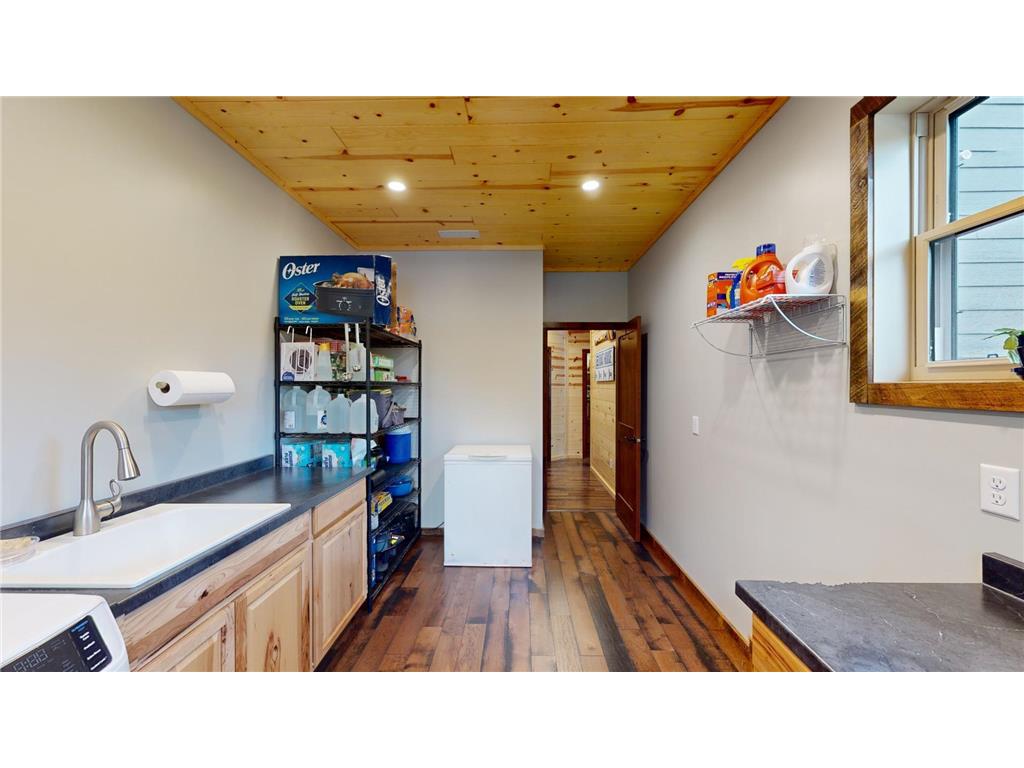 7523 Nelson Road Crane Lake MN 55725 - Crane 6693972 image27