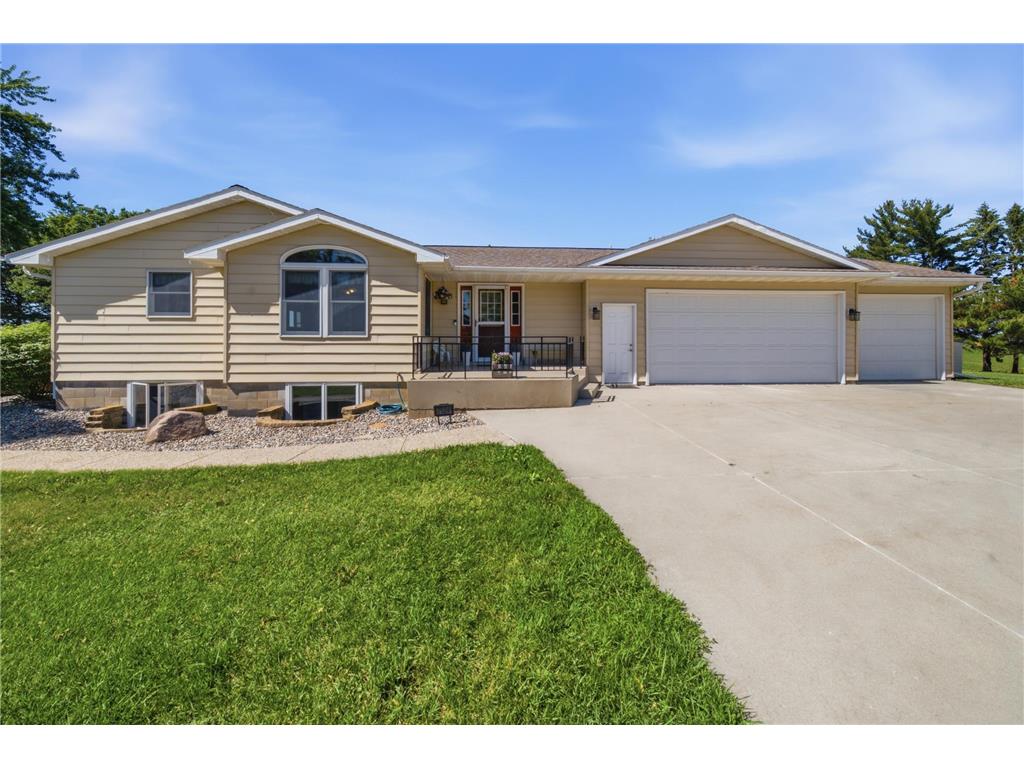 7524 58th St NE Rochester MN 55906 7075285 image2