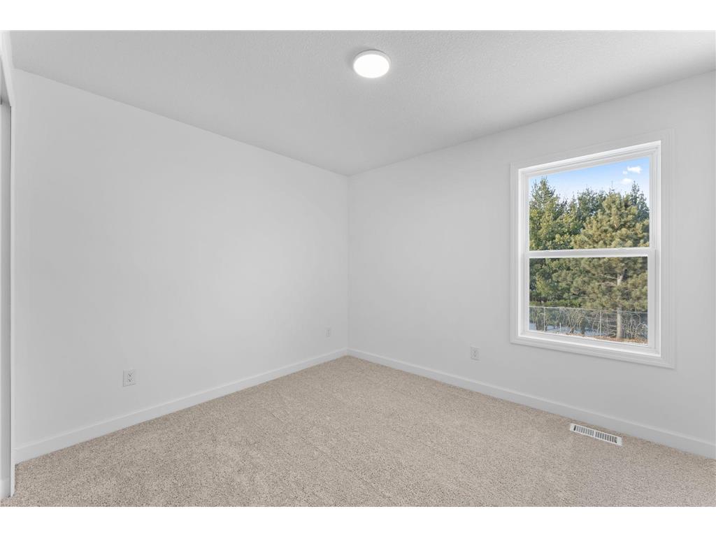 7524 Lower 42nd Street N Oakdale MN 55128 7085078 image16