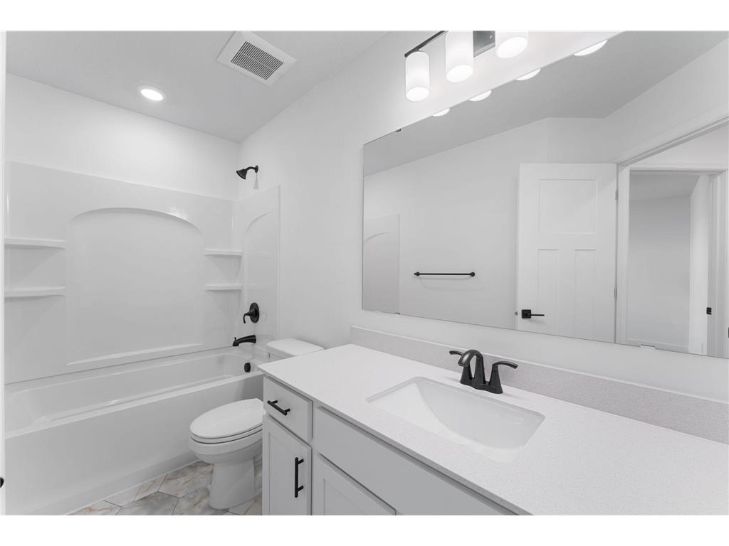 7524 Lower 42nd Street N Oakdale MN 55128 7085078 image19
