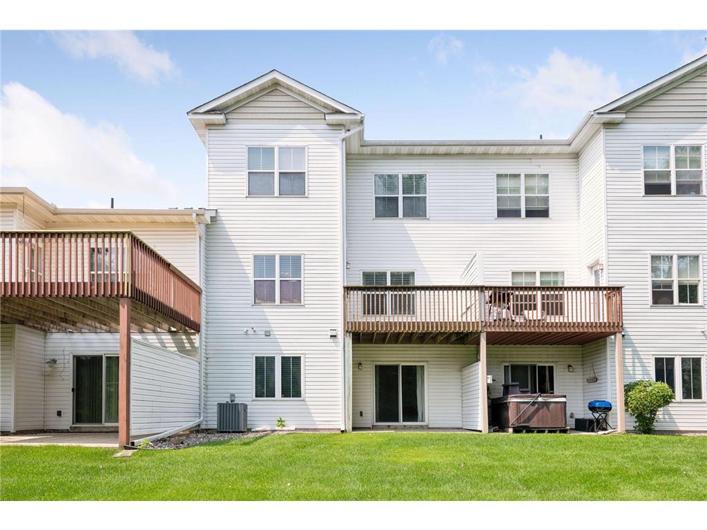 7525 5th Street N Oakdale MN 55128 6757027 image2