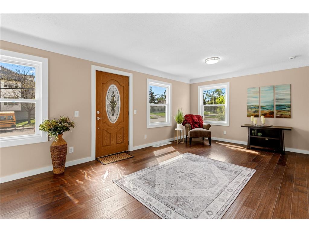7525 Brunswick Avenue N Brooklyn Park MN 55443 7065874 image2