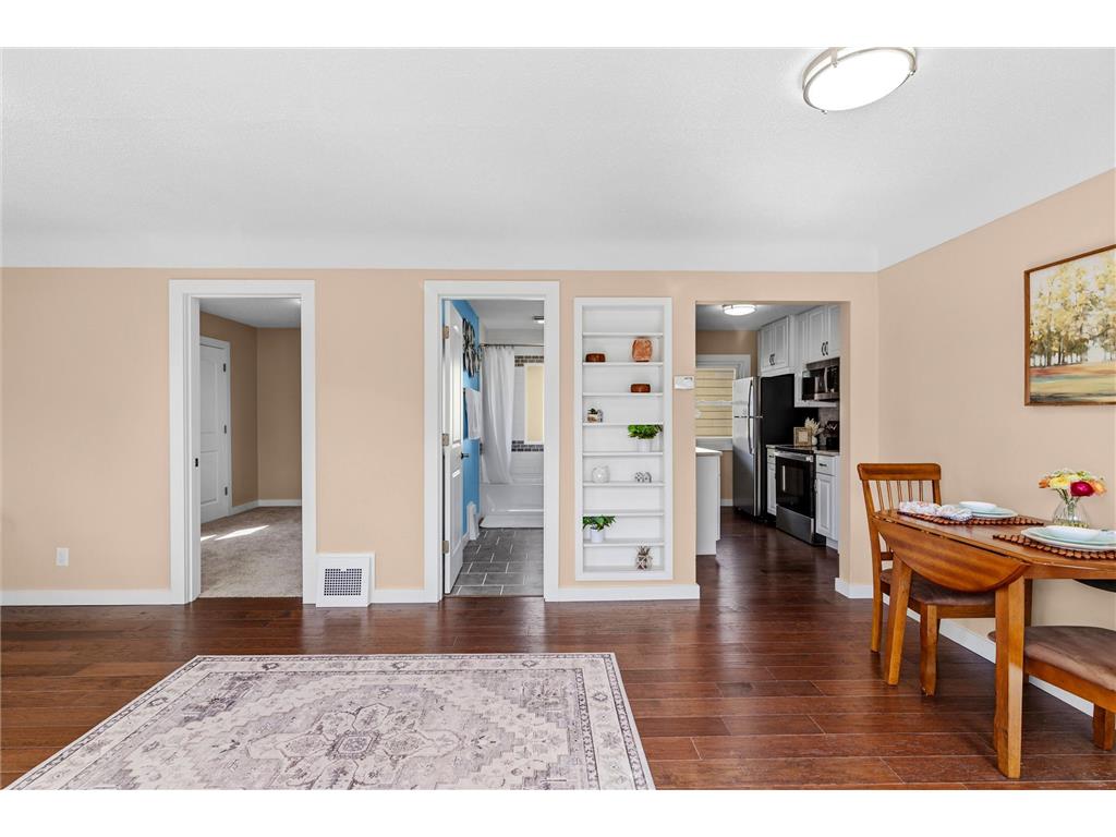 7525 Brunswick Avenue N Brooklyn Park MN 55443 7065874 image3