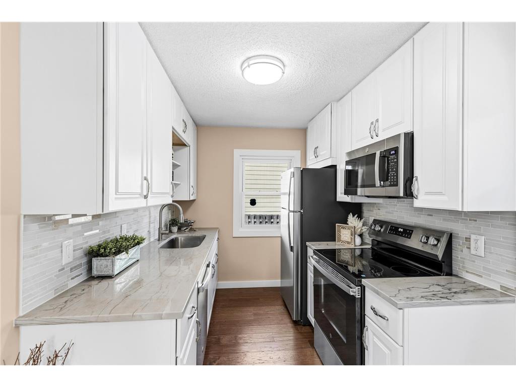 7525 Brunswick Avenue N Brooklyn Park MN 55443 7065874 image6