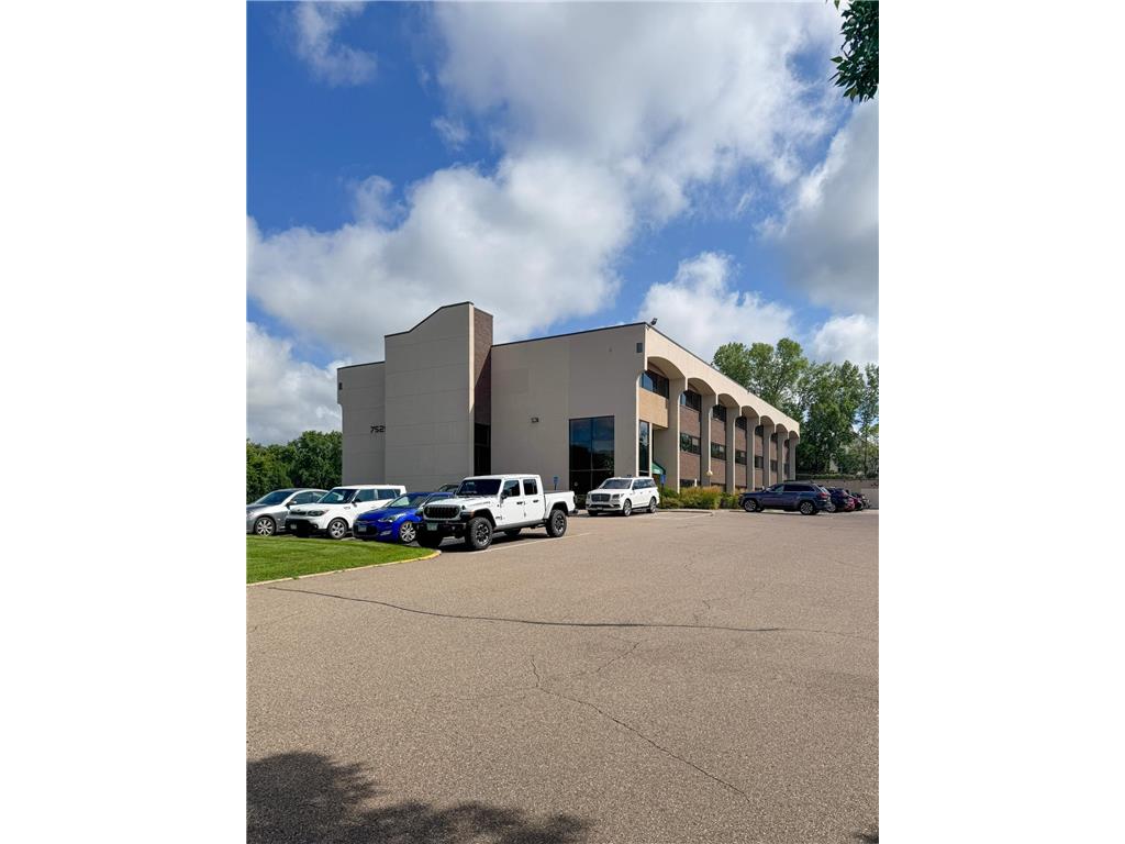 7525 Mitchell Road Eden Prairie MN 55344 6817536 image1
