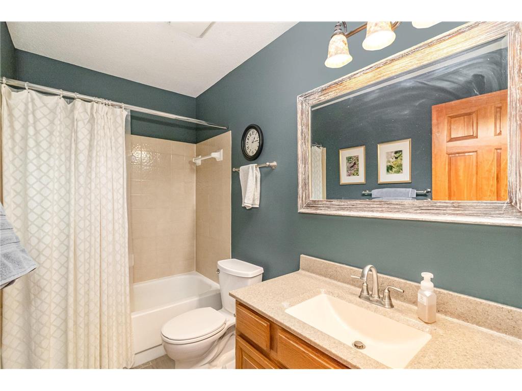 7525 W 110th Street Bloomington MN 55438 7000920 image18