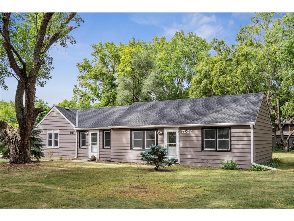 7527 Newton Avenue N Brooklyn Park MN 55444 6429171 image1