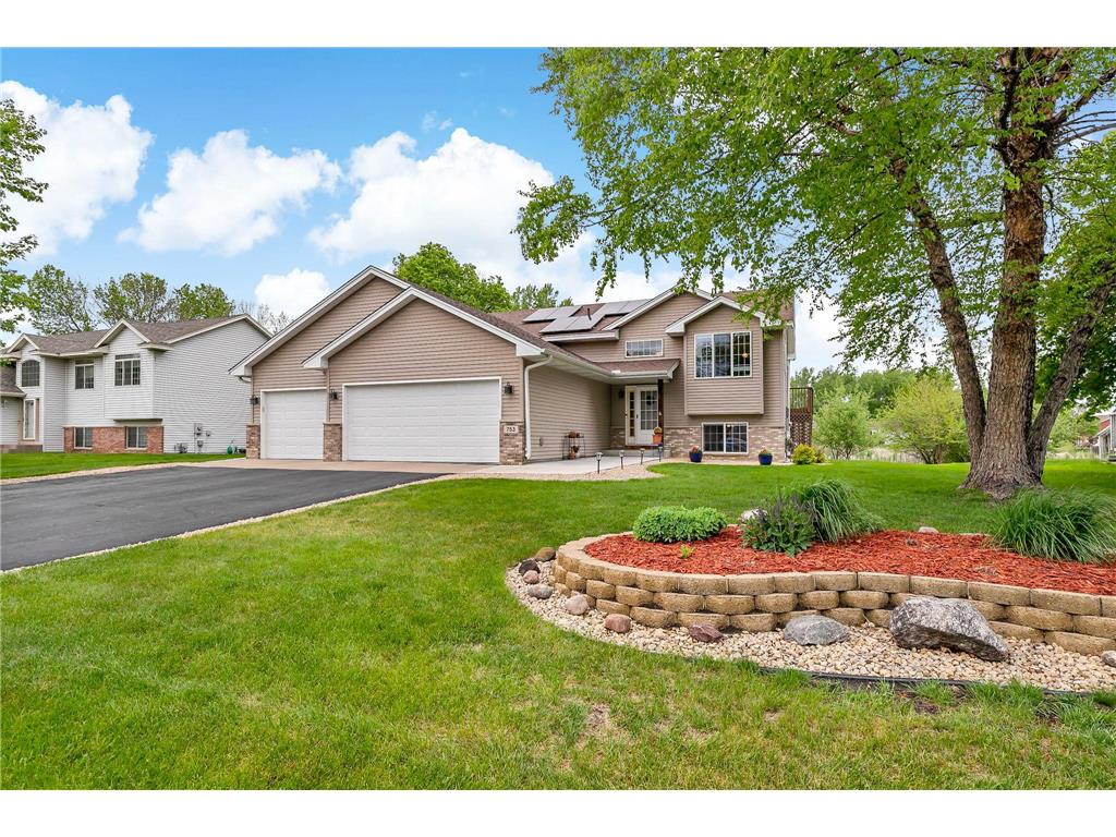 753 103rd Avenue NE Blaine MN 55434 7072303 image1