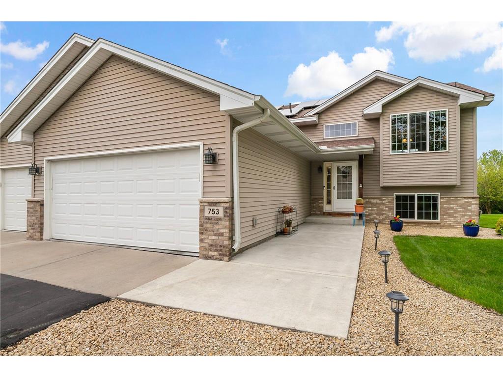 753 103rd Avenue NE Blaine MN 55434 7072303 image2