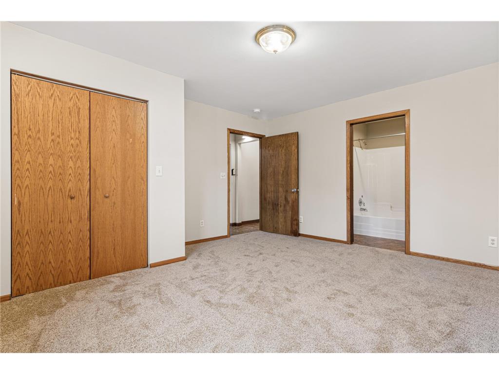 753 / 755 Robert Street S Saint Paul MN 55107 6808014 image15