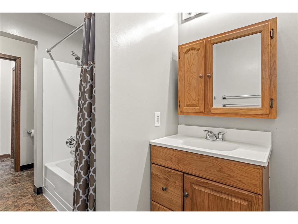 753 / 755 Robert Street S Saint Paul MN 55107 6808014 image17