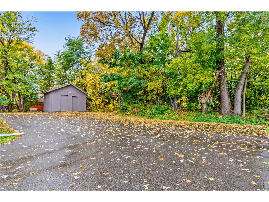 753 / 755 Robert Street S Saint Paul MN 55107 6808014 image21