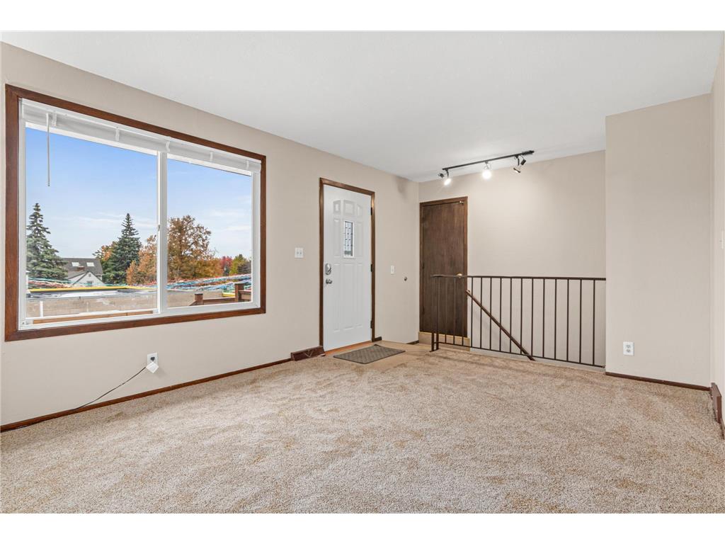 753 / 755 Robert Street S Saint Paul MN 55107 6808014 image23