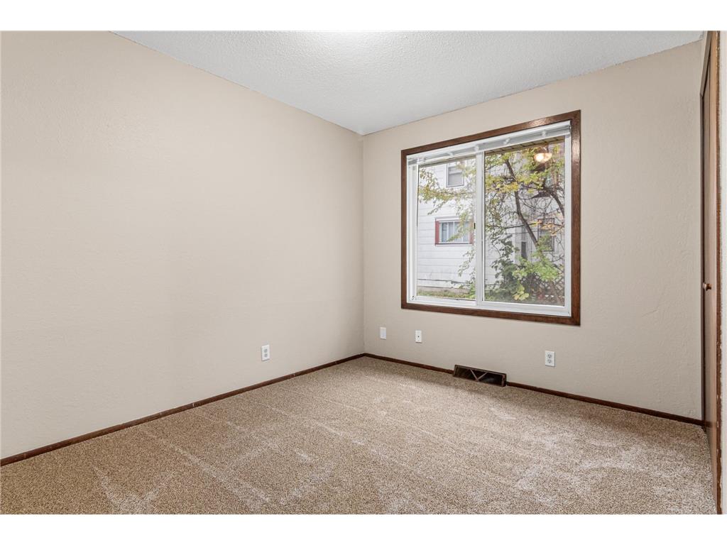 753 / 755 Robert Street S Saint Paul MN 55107 6808014 image29