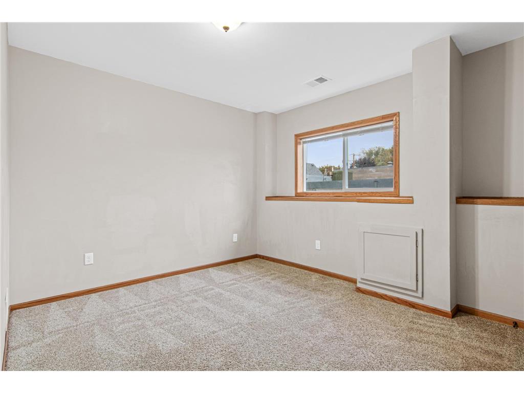 753 / 755 Robert Street S Saint Paul MN 55107 6808014 image35