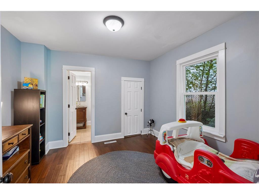 753 Hall Avenue Saint Paul MN 55107 7103450 image19