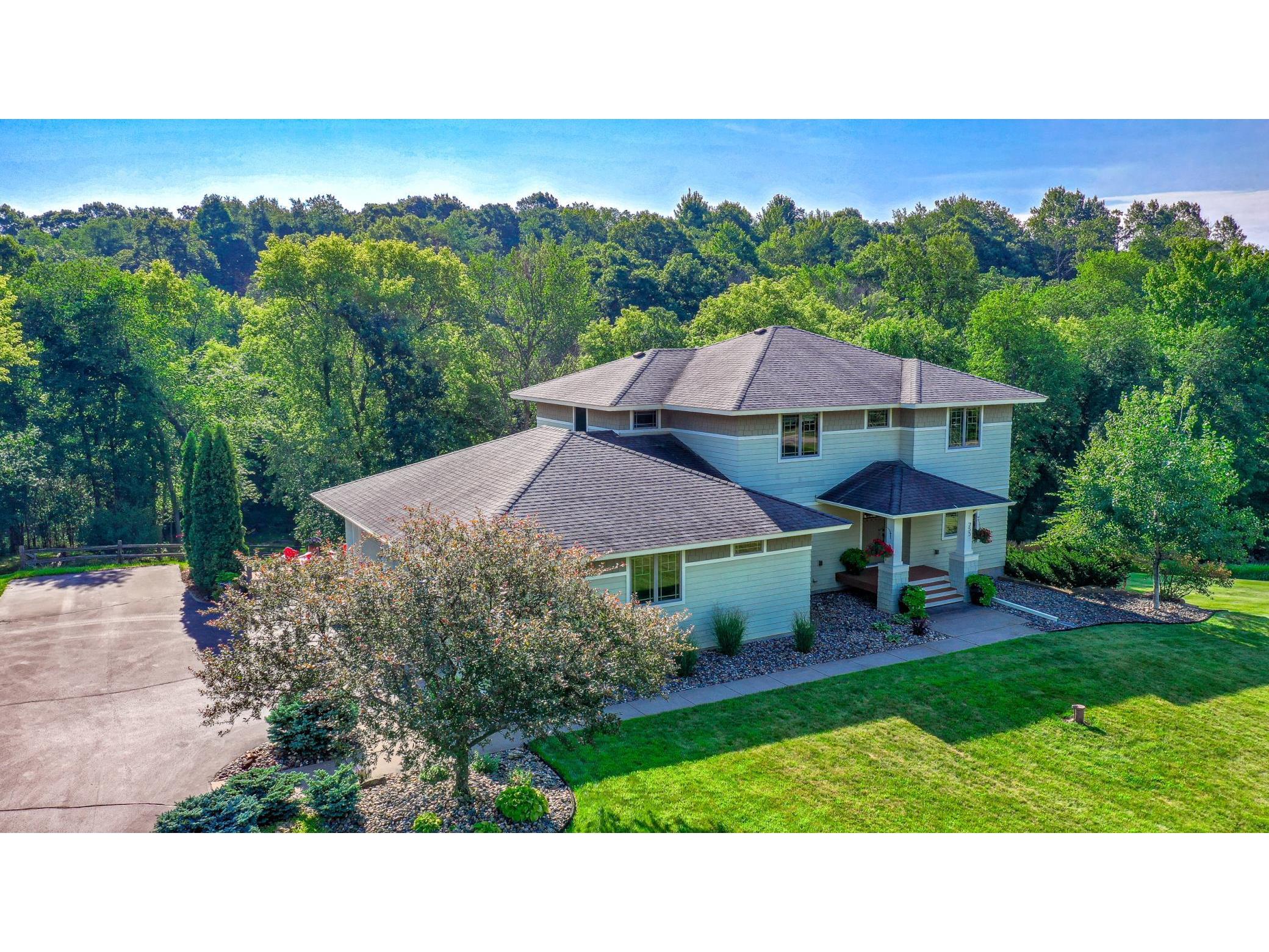 753 Regal Ridge, Hudson, WI, 54016 MLS 6021941 Edina Realty