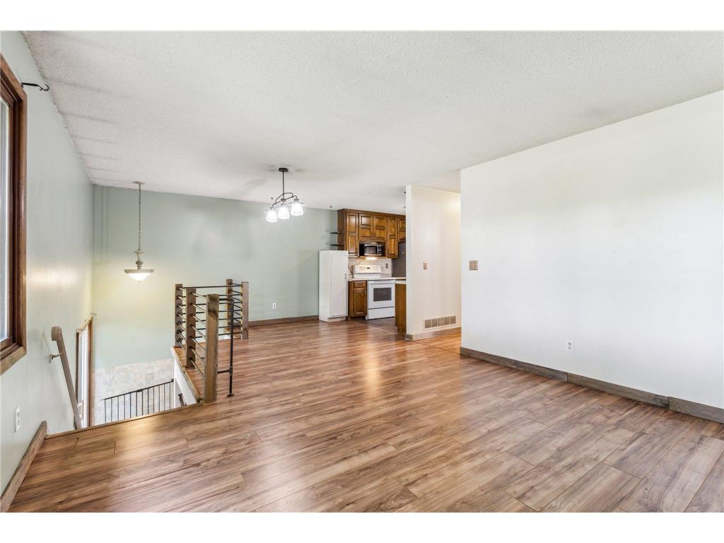 7532 Maplebrook Parkway N Brooklyn Park MN 55445 6358176 image1