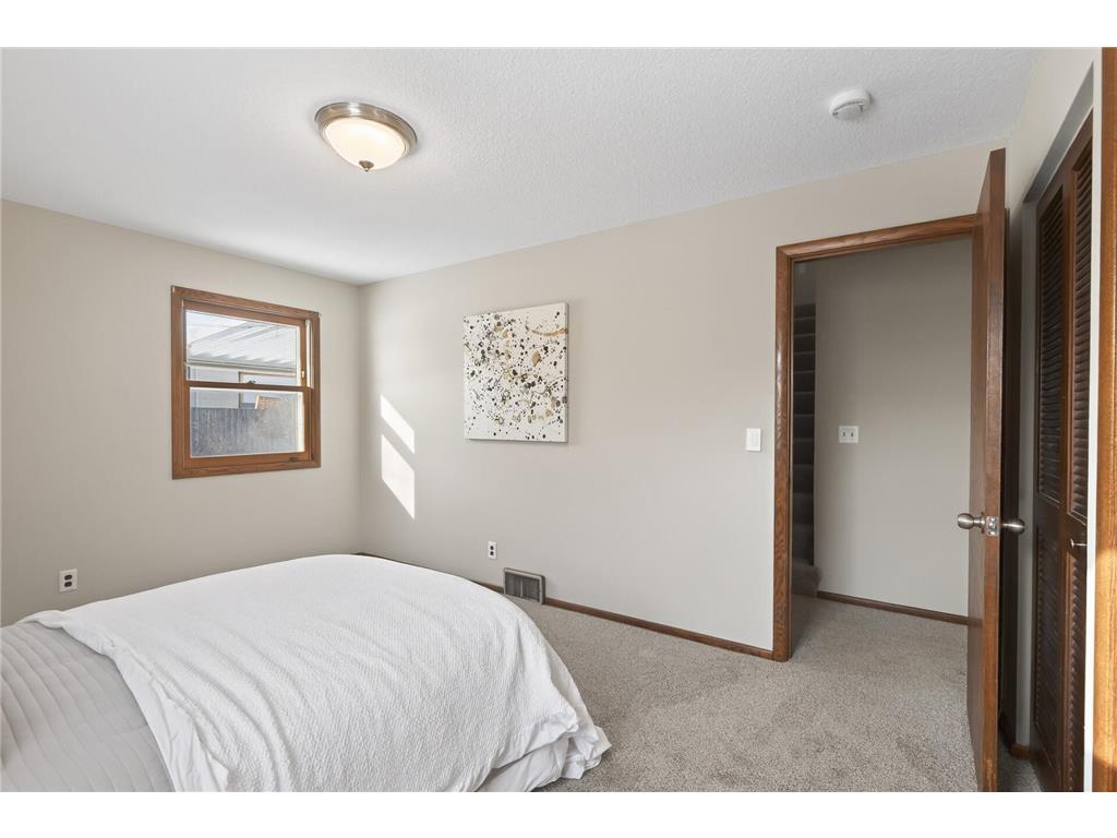 7533 Imperial Drive N Brooklyn Park MN 55443 7016849 image17