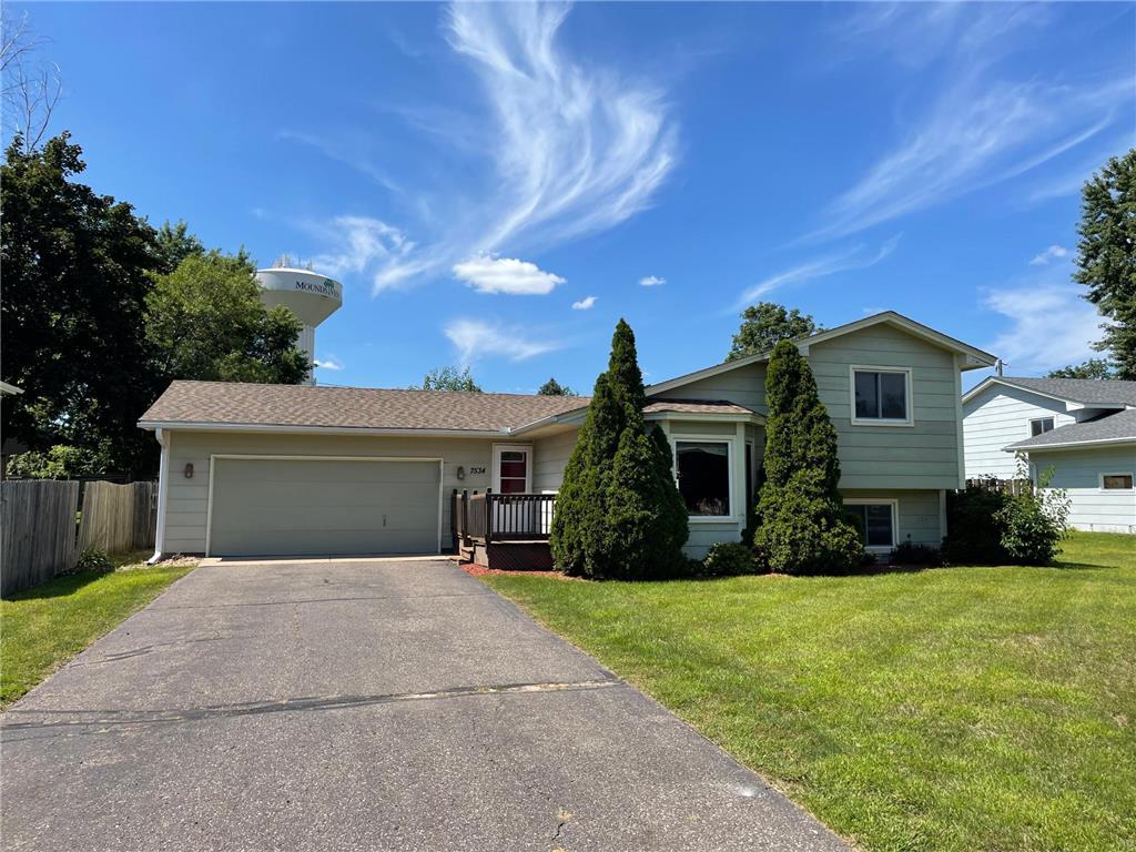 7534 Greenfield Avenue Mounds View MN 55112 6576170 image1