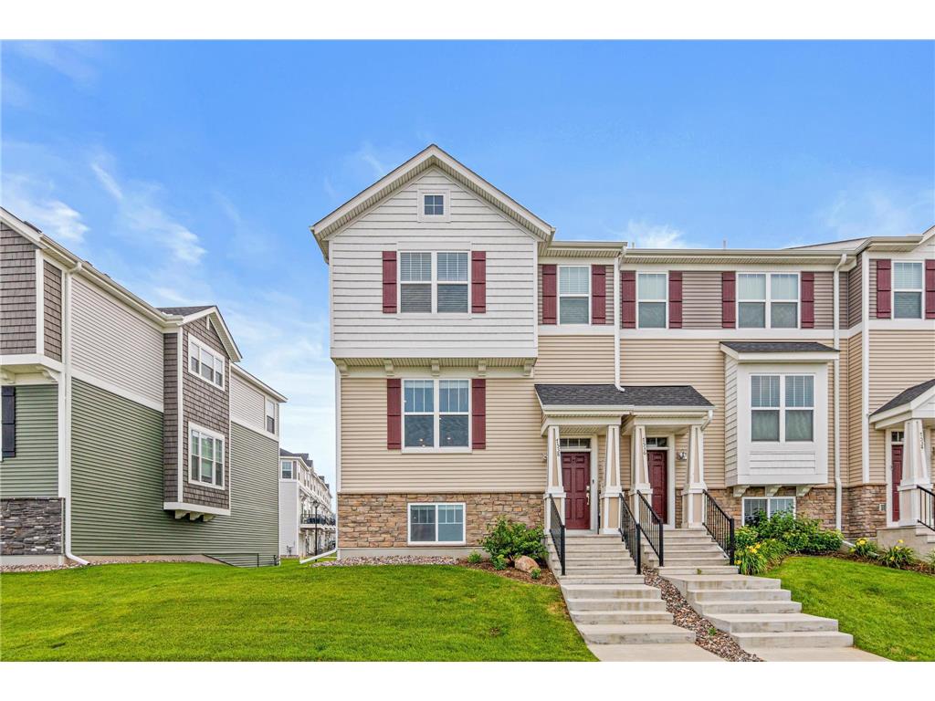 7538 38th Street N Oakdale MN 55128 7015542 image1