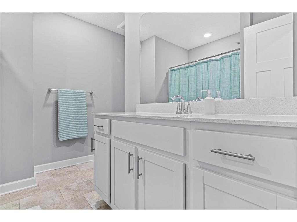 7538 38th Street N Oakdale MN 55128 7015542 image16