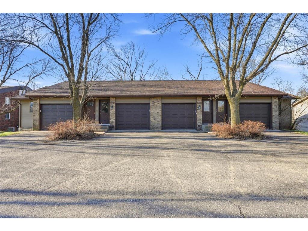 754 E 11th Street New Richmond WI 54017 7051488 image1