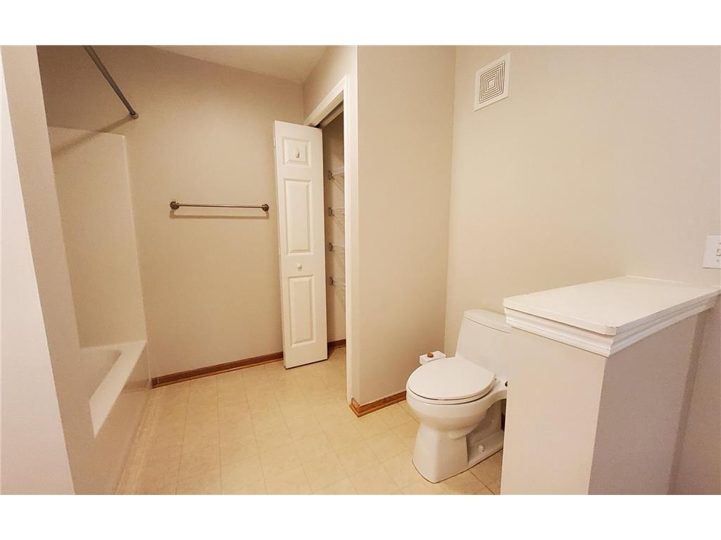 754 Wisconsin Avenue N Golden Valley MN 55427 6761351 image26