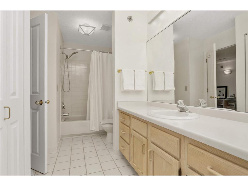 7540 Edinborough Way #1319 Edina MN 55435 - Centennial 7029432 image19