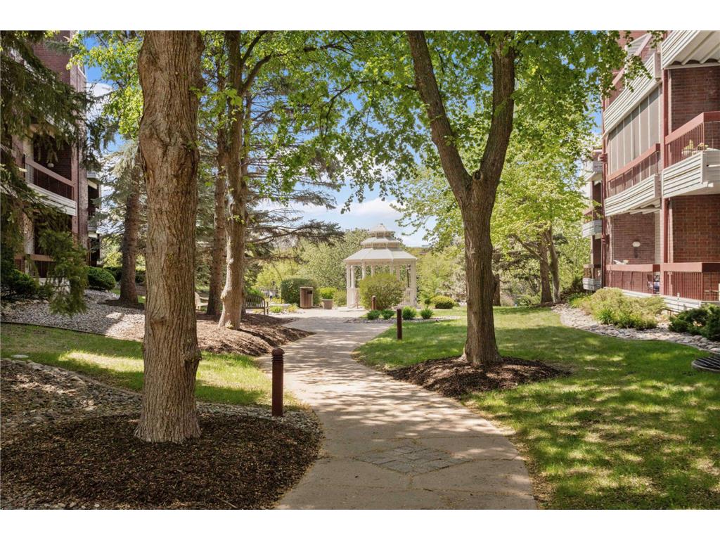 7540 Edinborough Way #1319 Edina MN 55435 - Centennial 7029432 image24